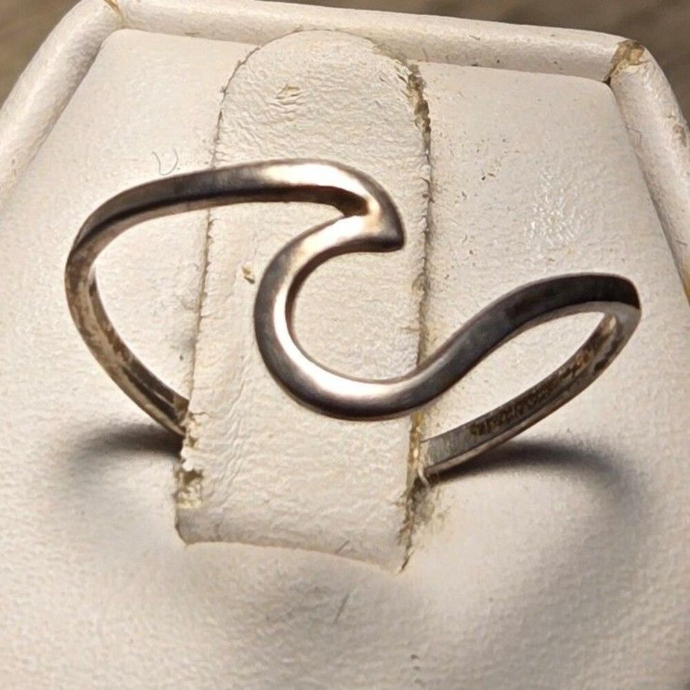 Wave band Vintage Sterling Silver Ring Sz 8.5